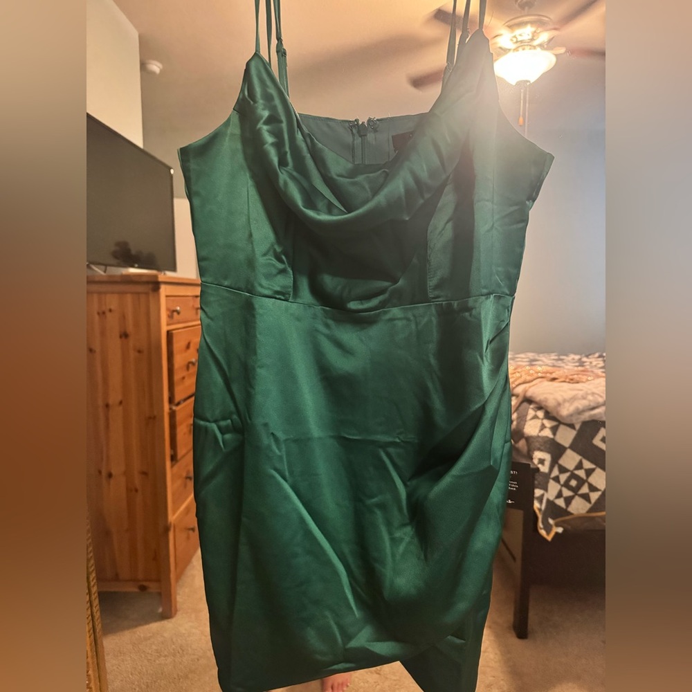 Lulu's Strapless Emerald Dress